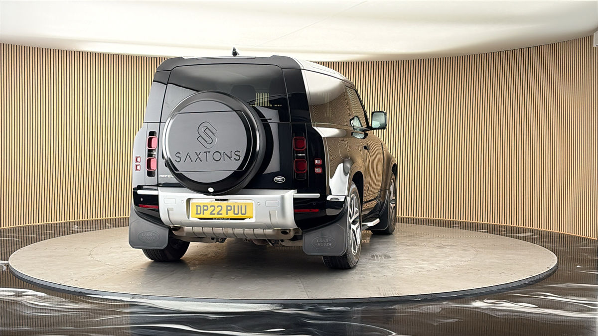 More views of Land Rover Defender 90