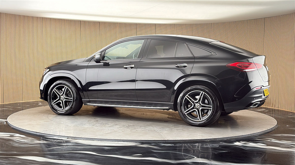 More views of Mercedes-Benz GLE