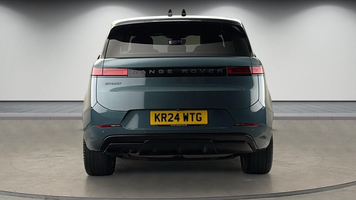 Land Rover Range Rover Sport Image 4