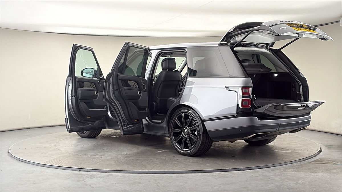 More views of Land Rover Range Rover