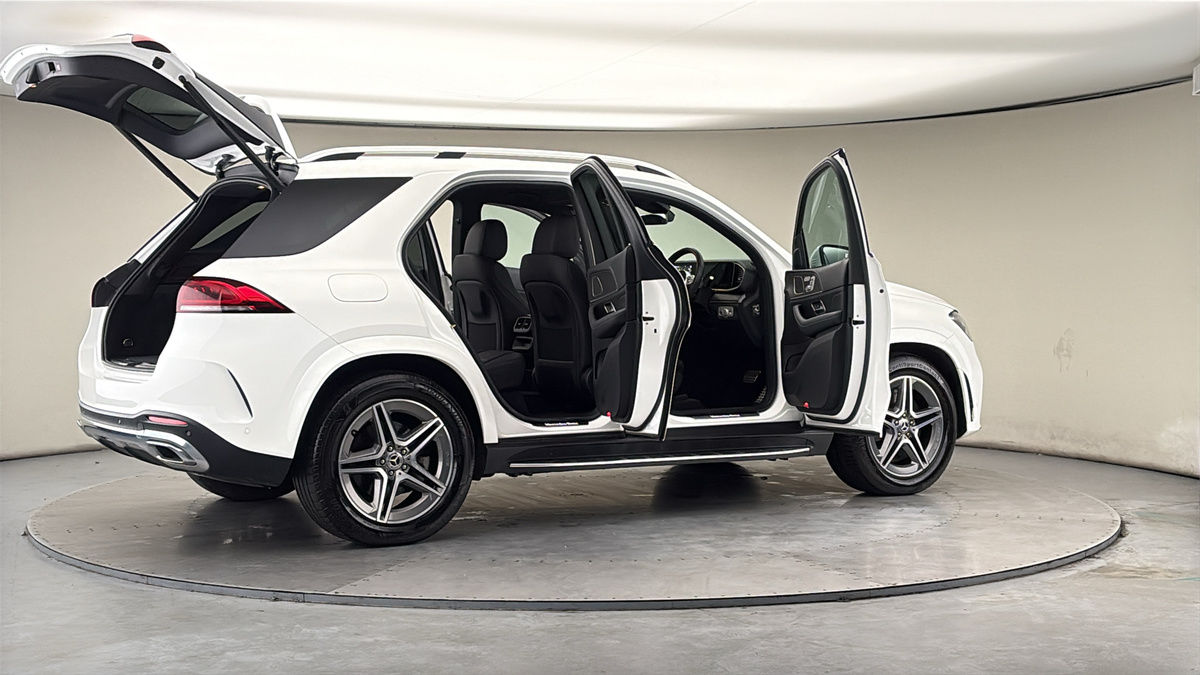 More views of Mercedes-Benz GLE