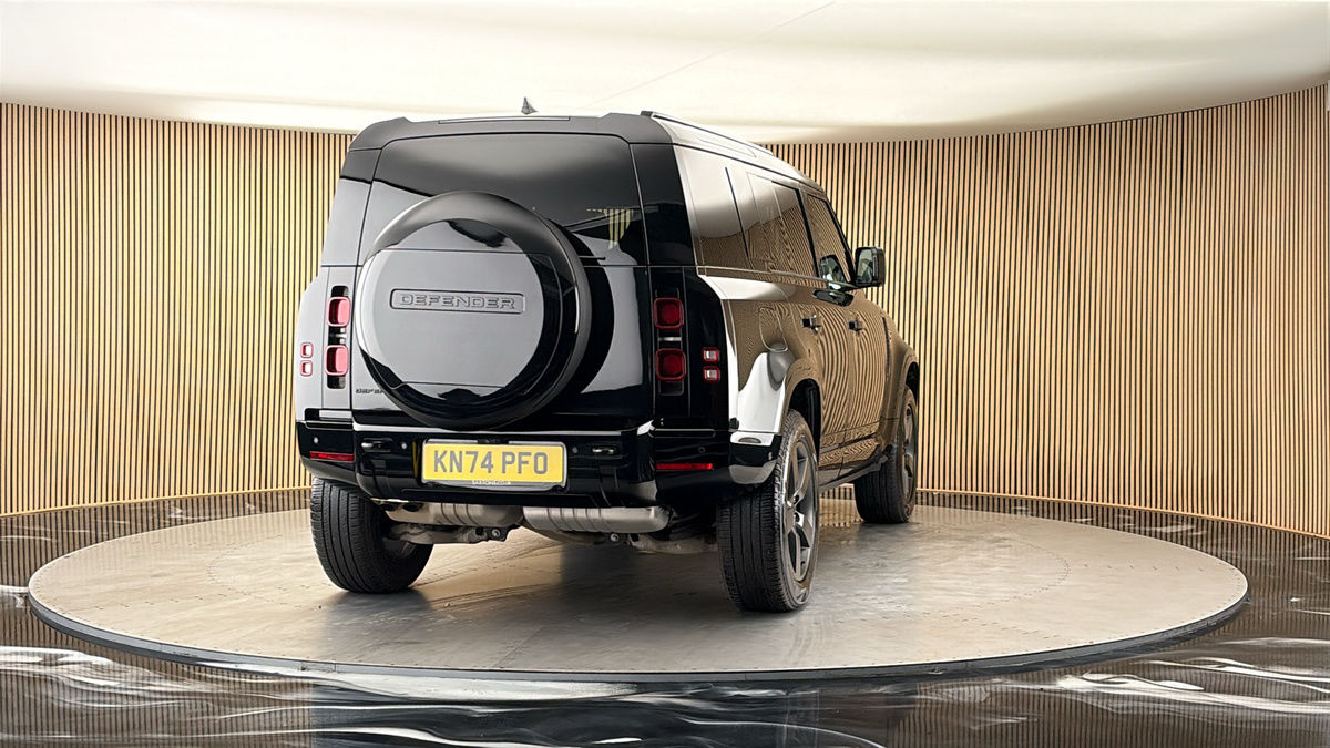 More views of Land Rover Defender 110