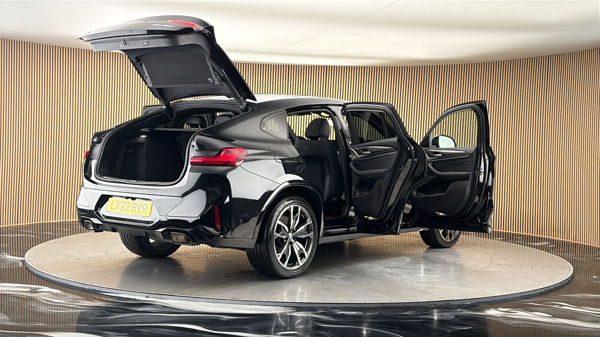 More views of BMW X4