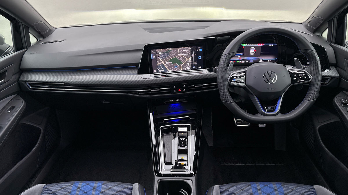 Volkswagen Golf Image 12