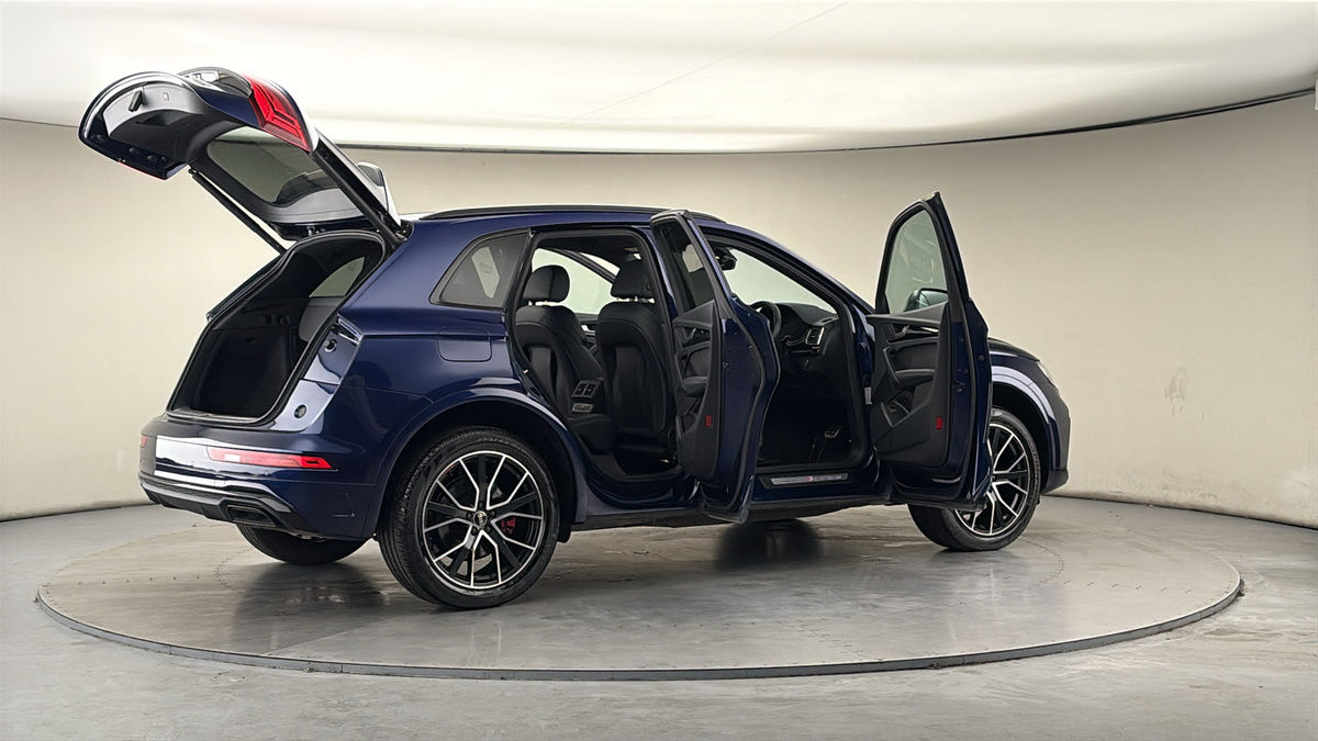 More views of Audi Q5