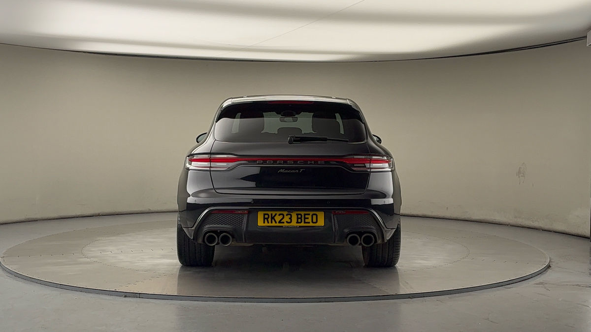Porsche Macan Image 4