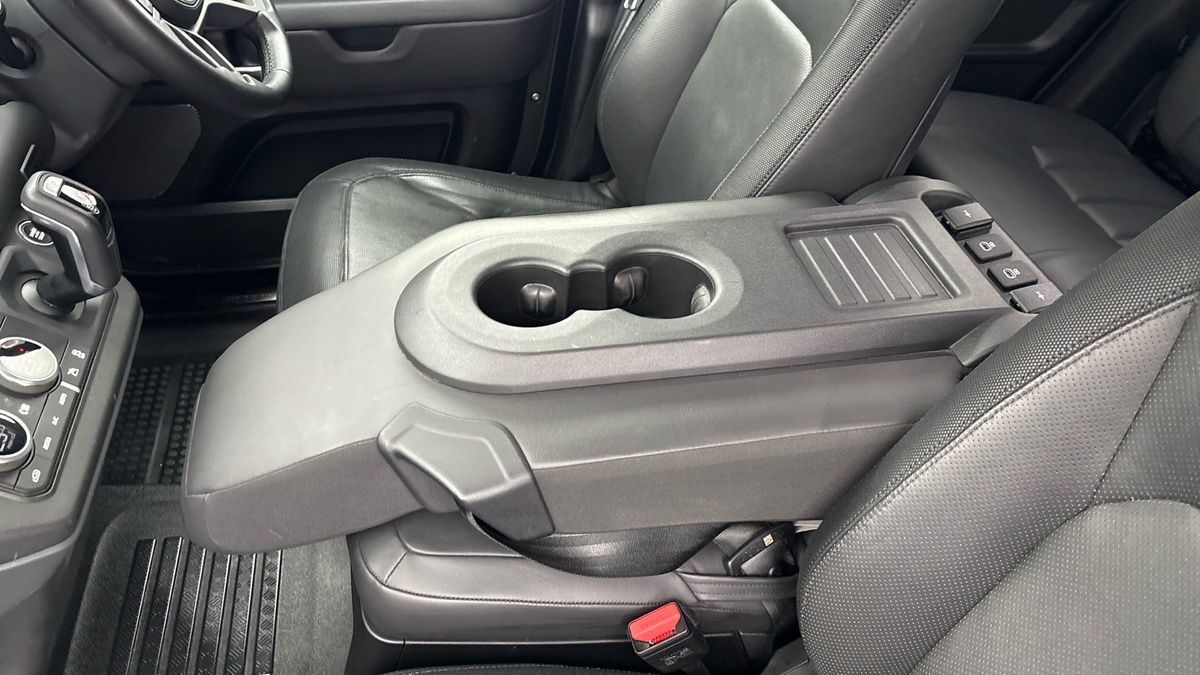 Land Rover Defender 110 Urban Image 6