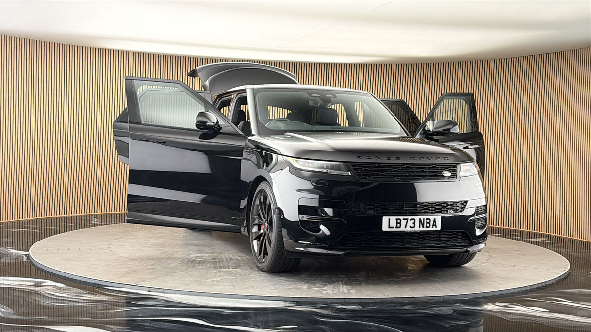 More views of Land Rover Range Rover Sport