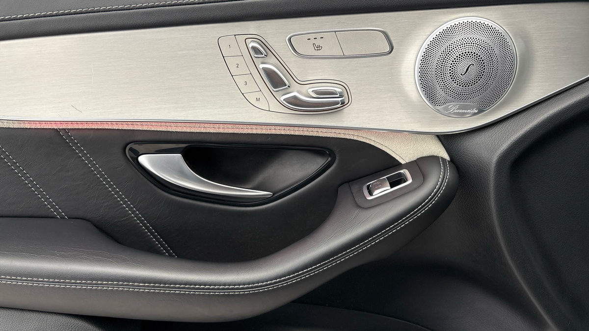 Mercedes-Benz GLC Image 19