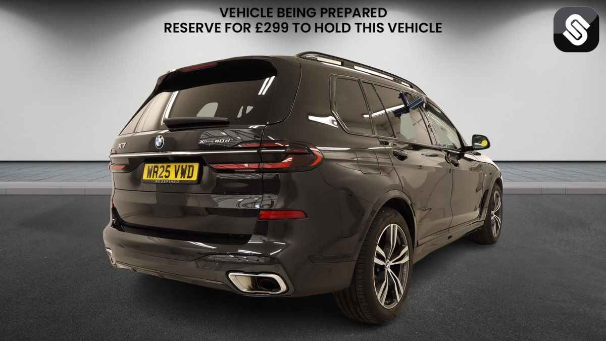 BMW X7 Image 4