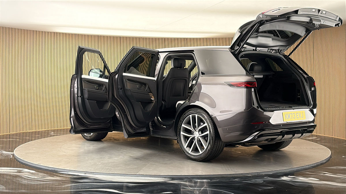 More views of Land Rover Range Rover Sport