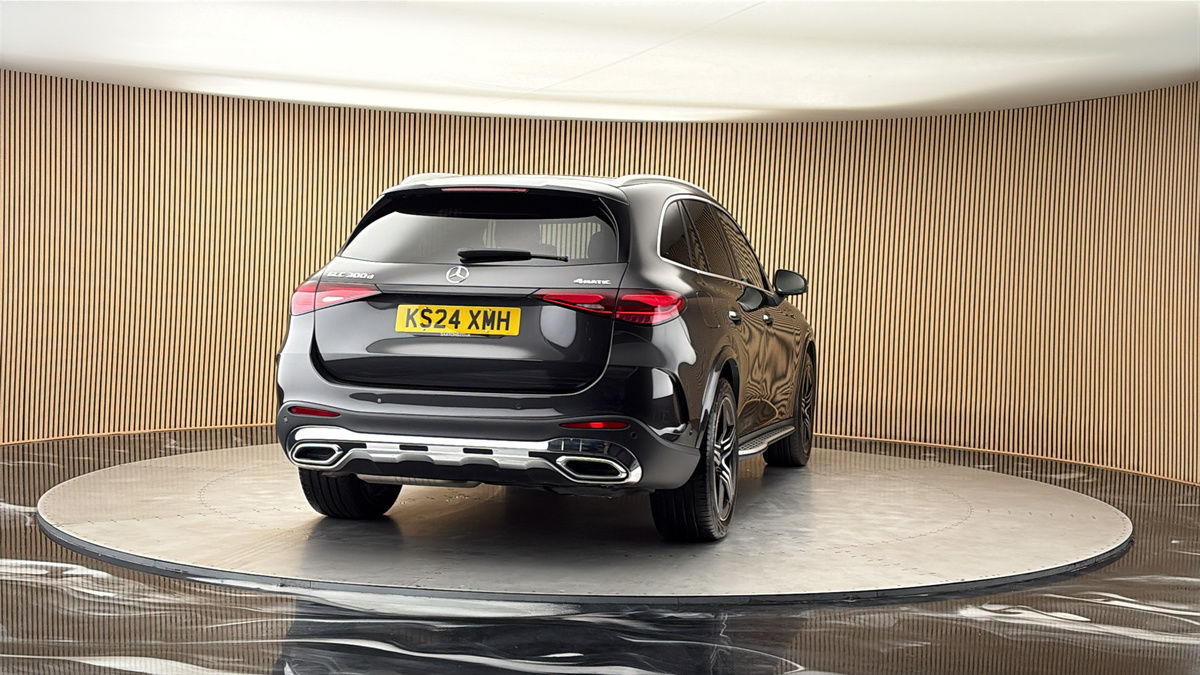 More views of Mercedes-Benz GLC