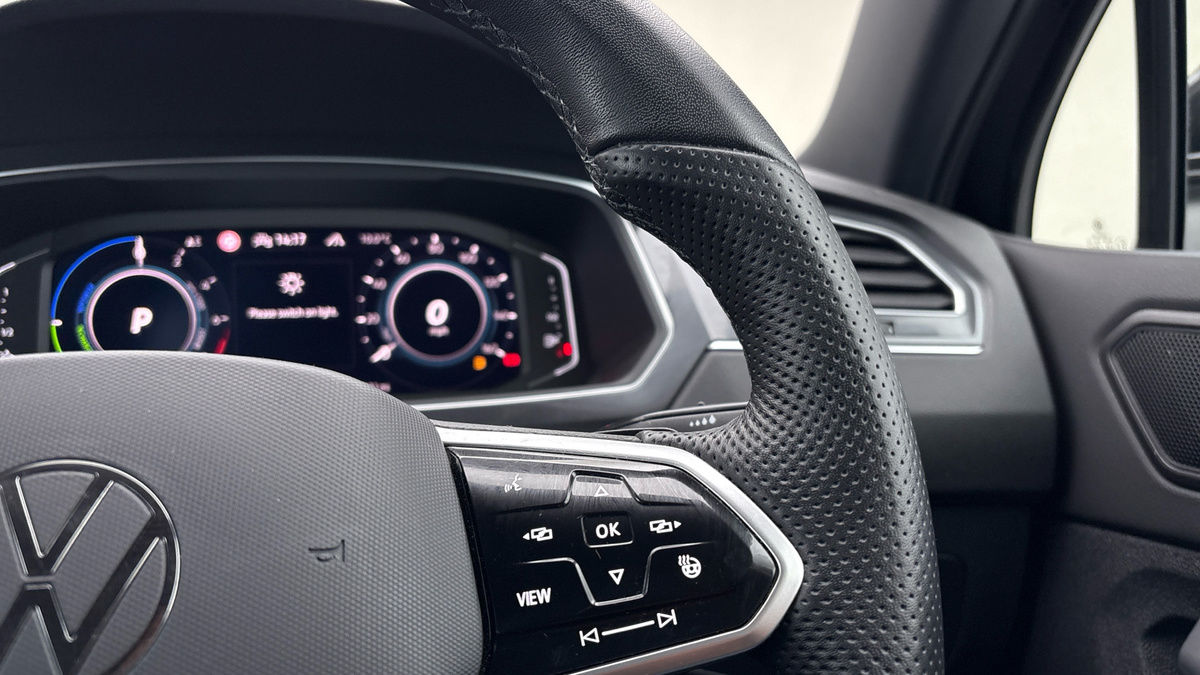 Volkswagen Tiguan Image 14