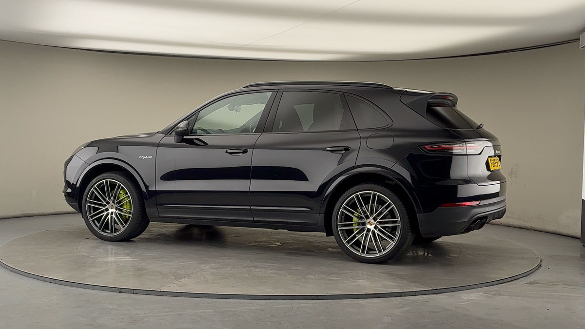 More views of Porsche Cayenne