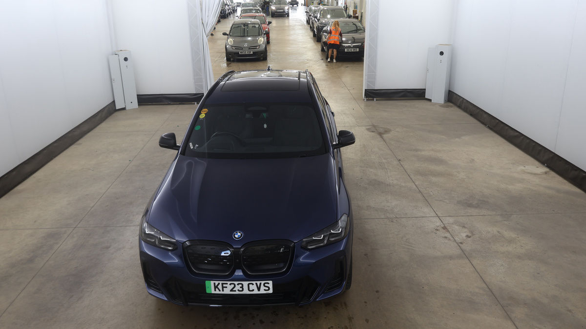 BMW iX3 Image 8