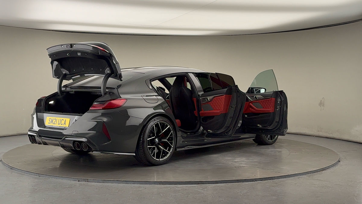 More views of BMW M8