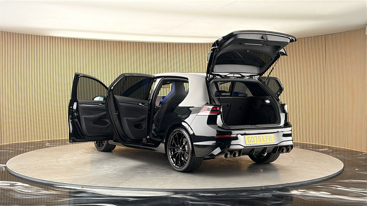 Volkswagen Golf Image 23
