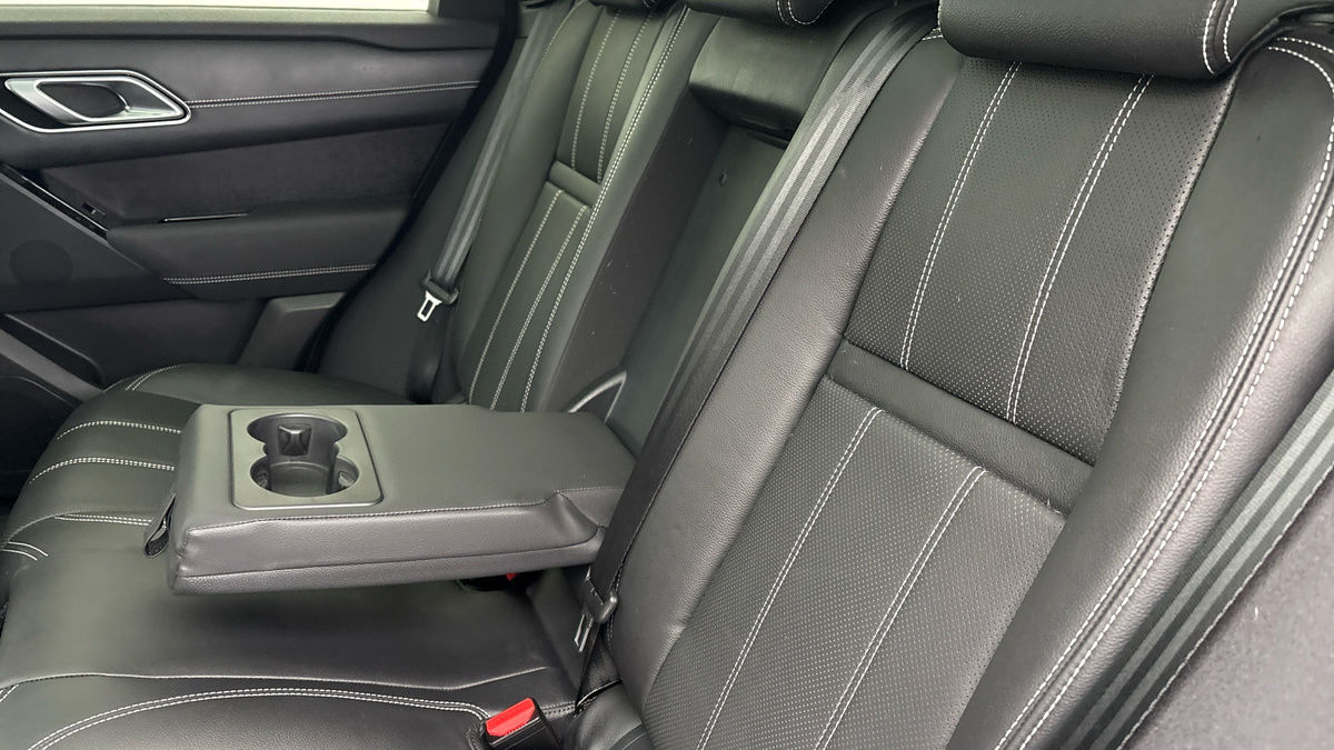Land Rover Range Rover Velar Image 9