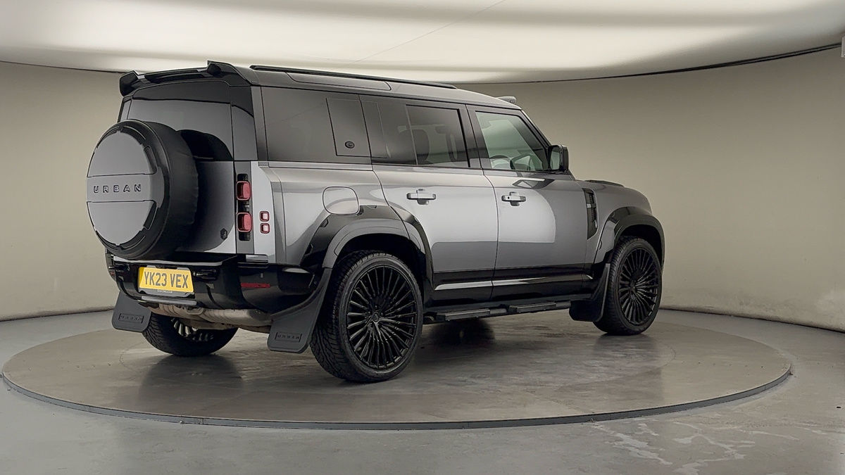 Land Rover Defender 110 Urban Image 21