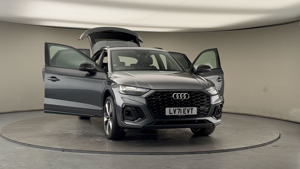 More views of Audi Q5