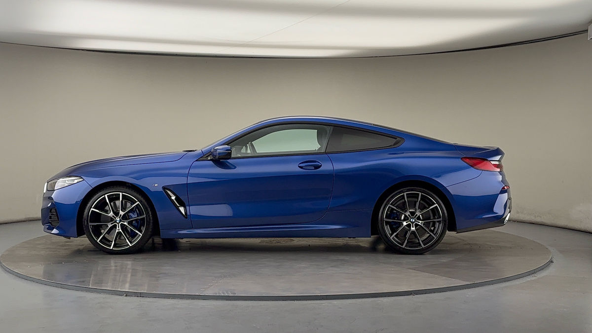 BMW 8 Series Image 15
