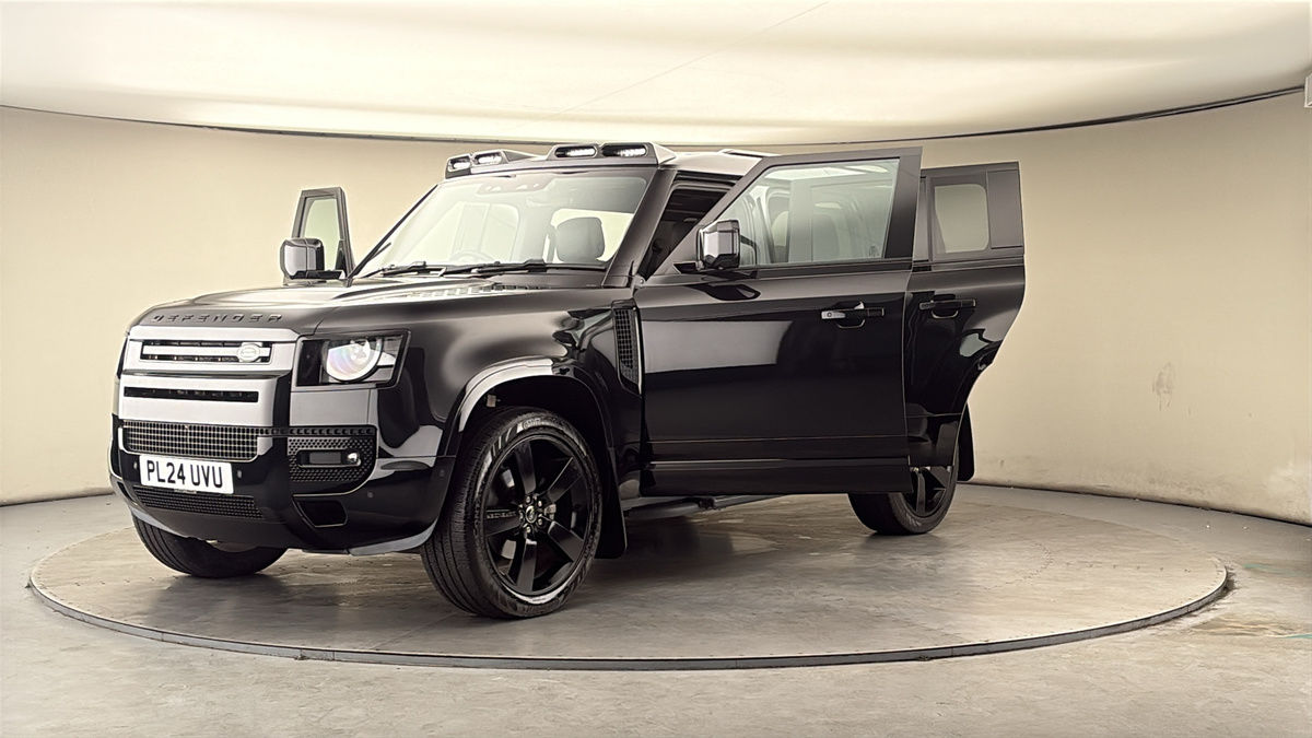 More views of Land Rover Defender 110