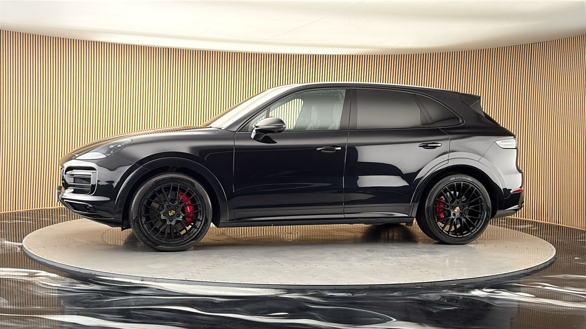 More views of Porsche Cayenne