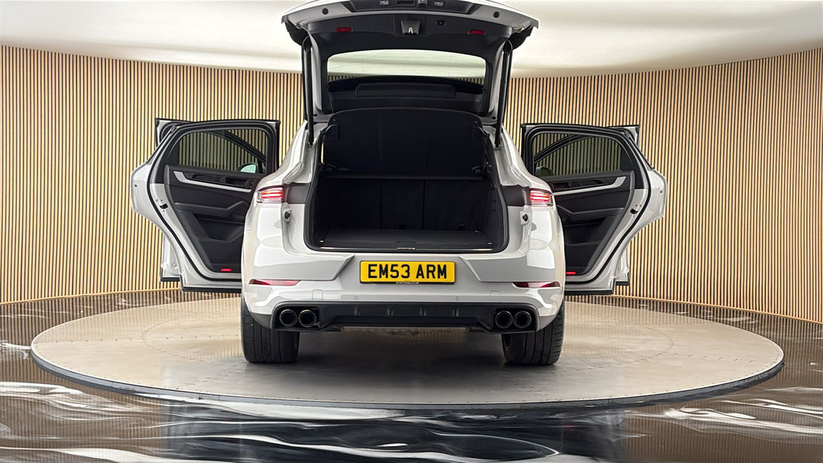 More views of Porsche Cayenne
