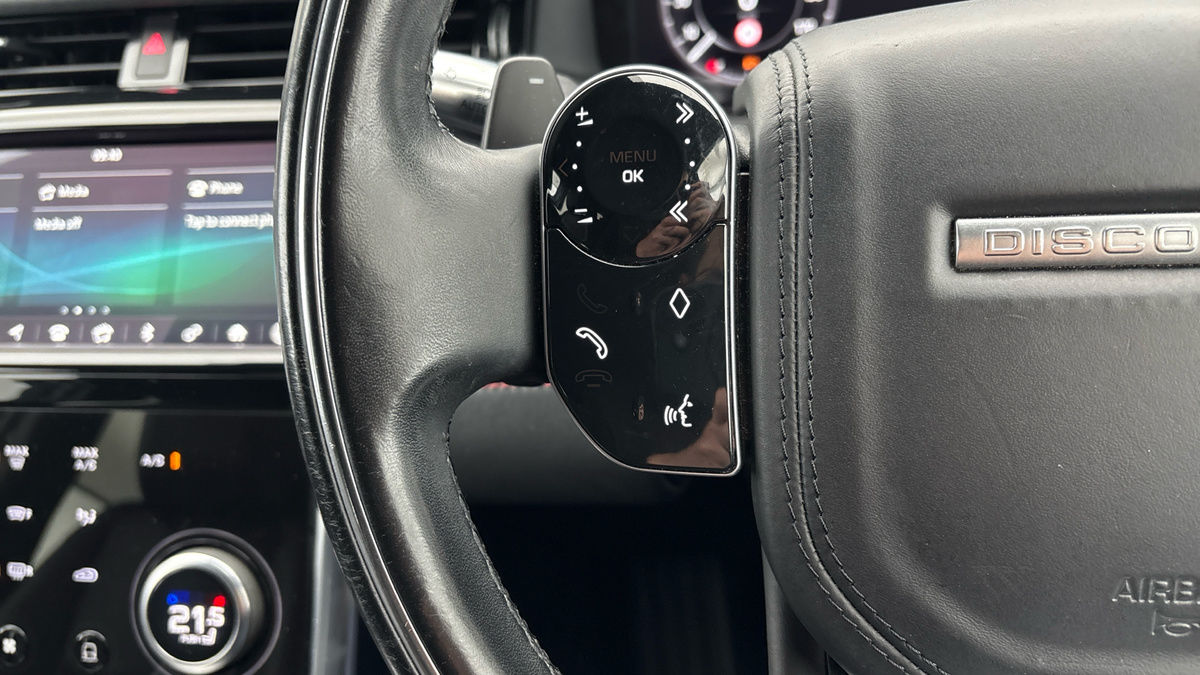 Land Rover Discovery Sport Image 13