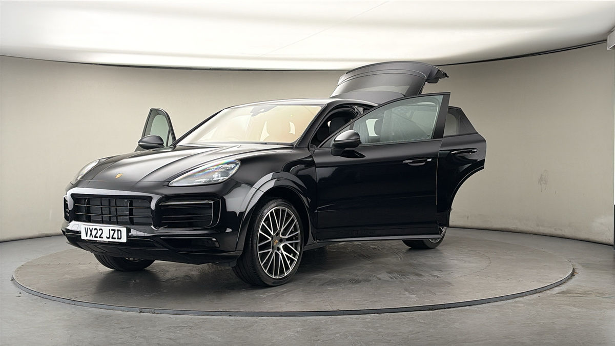 More views of Porsche Cayenne