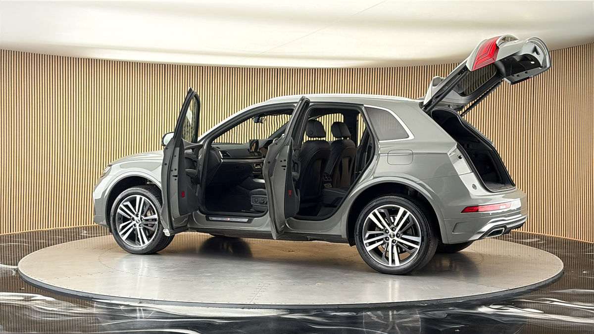 More views of Audi Q5