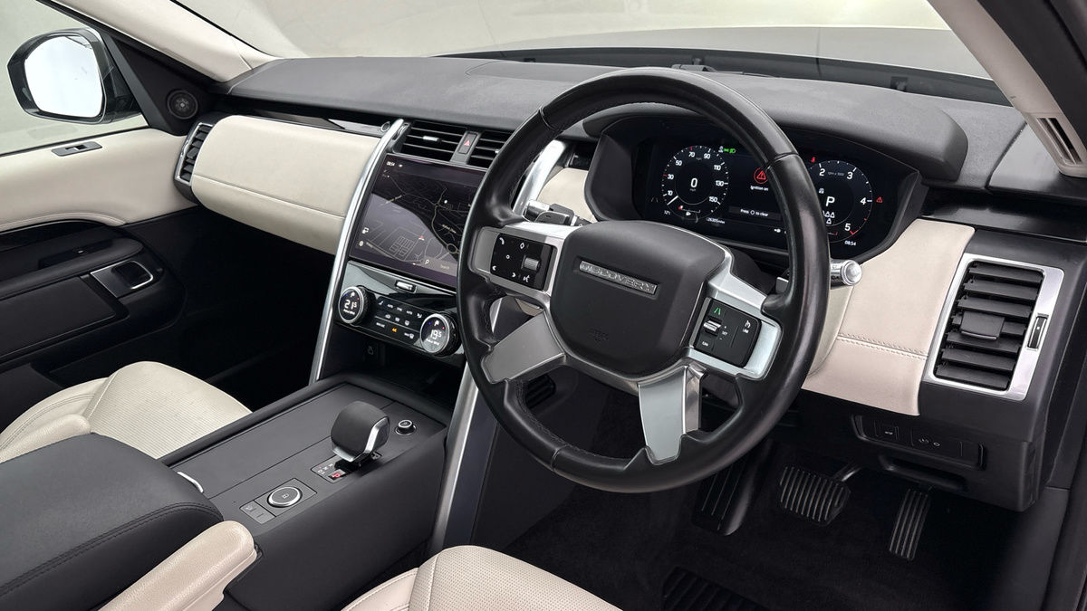 Land Rover Discovery Image 5