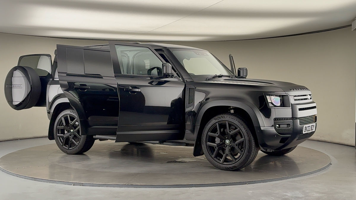 More views of Land Rover Defender 110