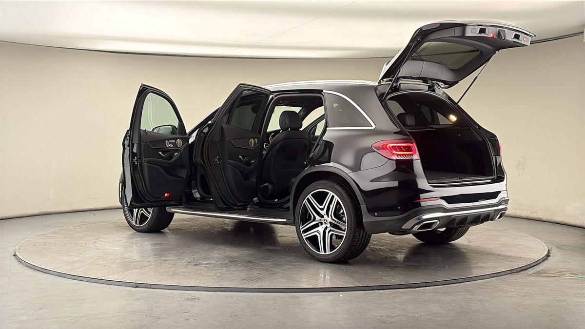 More views of Mercedes-Benz GLC