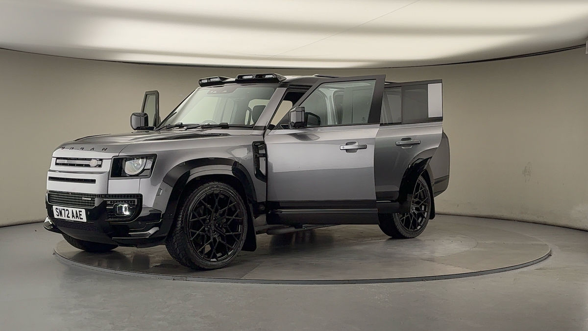 More views of Land Rover Defender 130