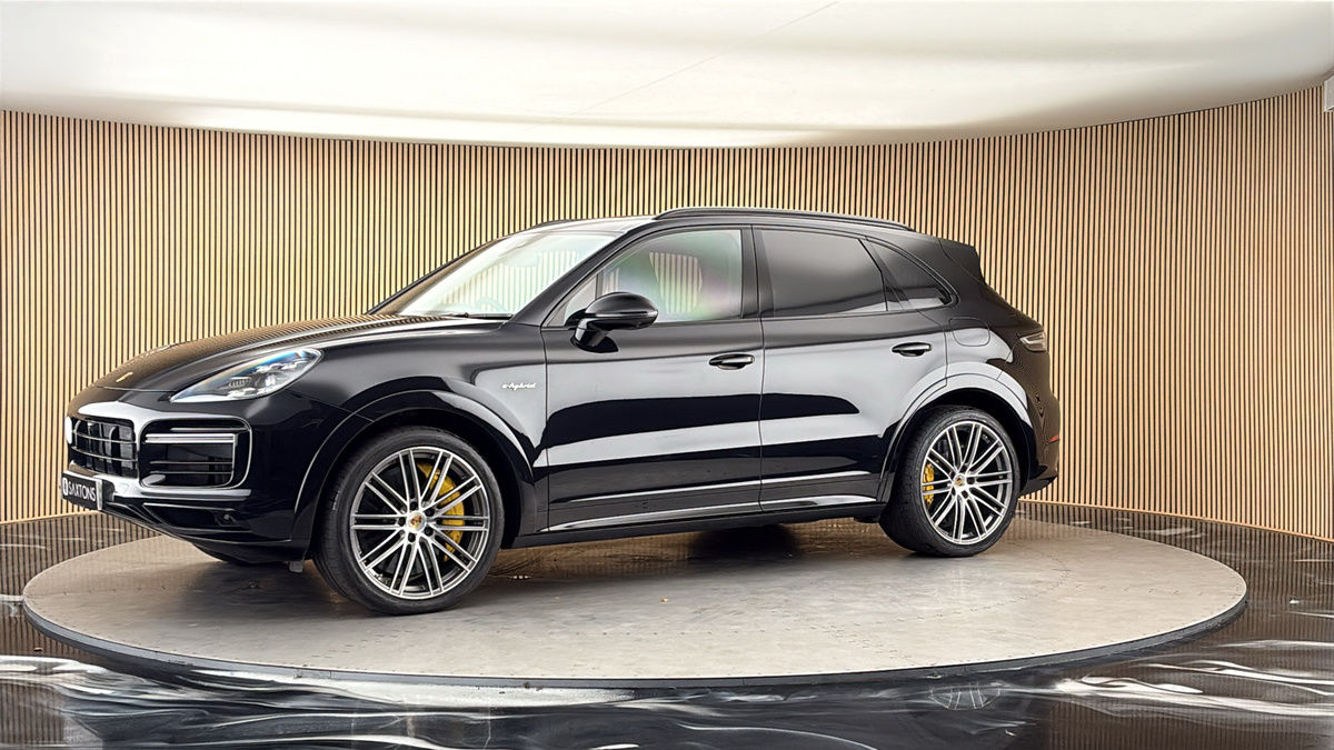 More views of Porsche Cayenne