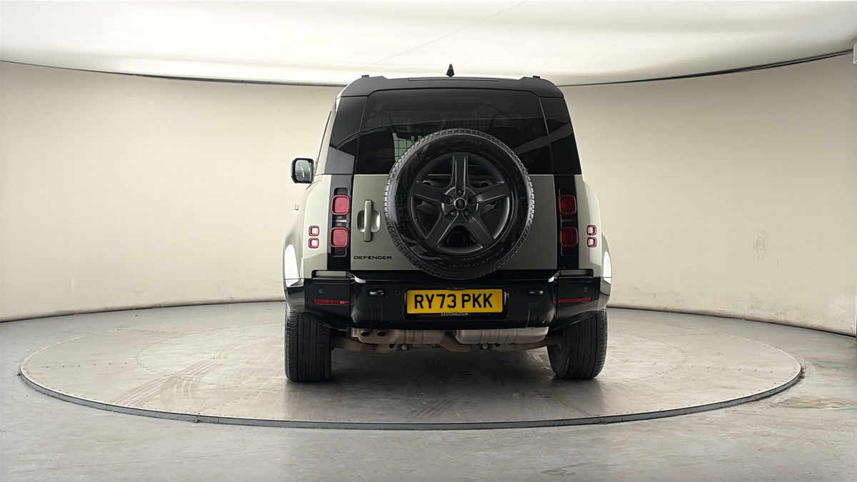 More views of Land Rover Defender 110