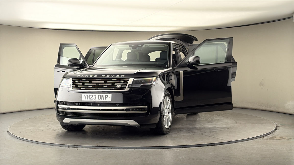 More views of Land Rover Range Rover