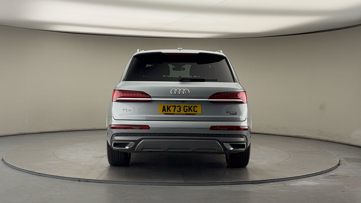 Audi Q7 Image 4