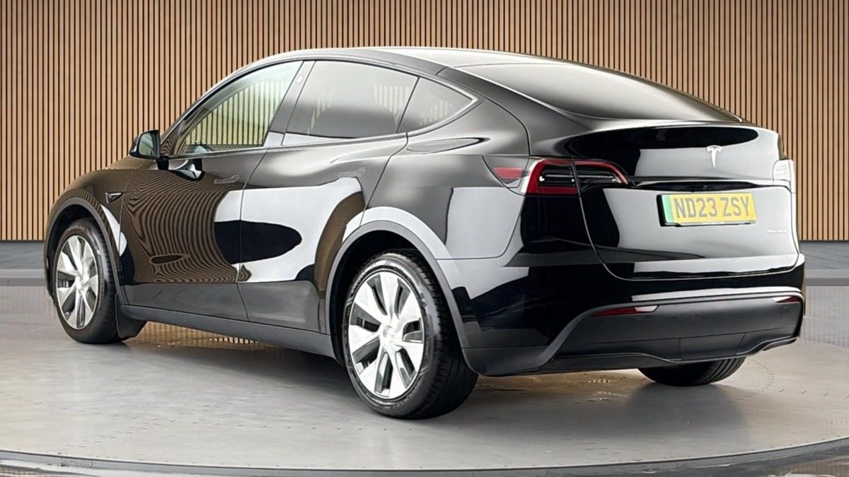 Tesla Model Y Image 2