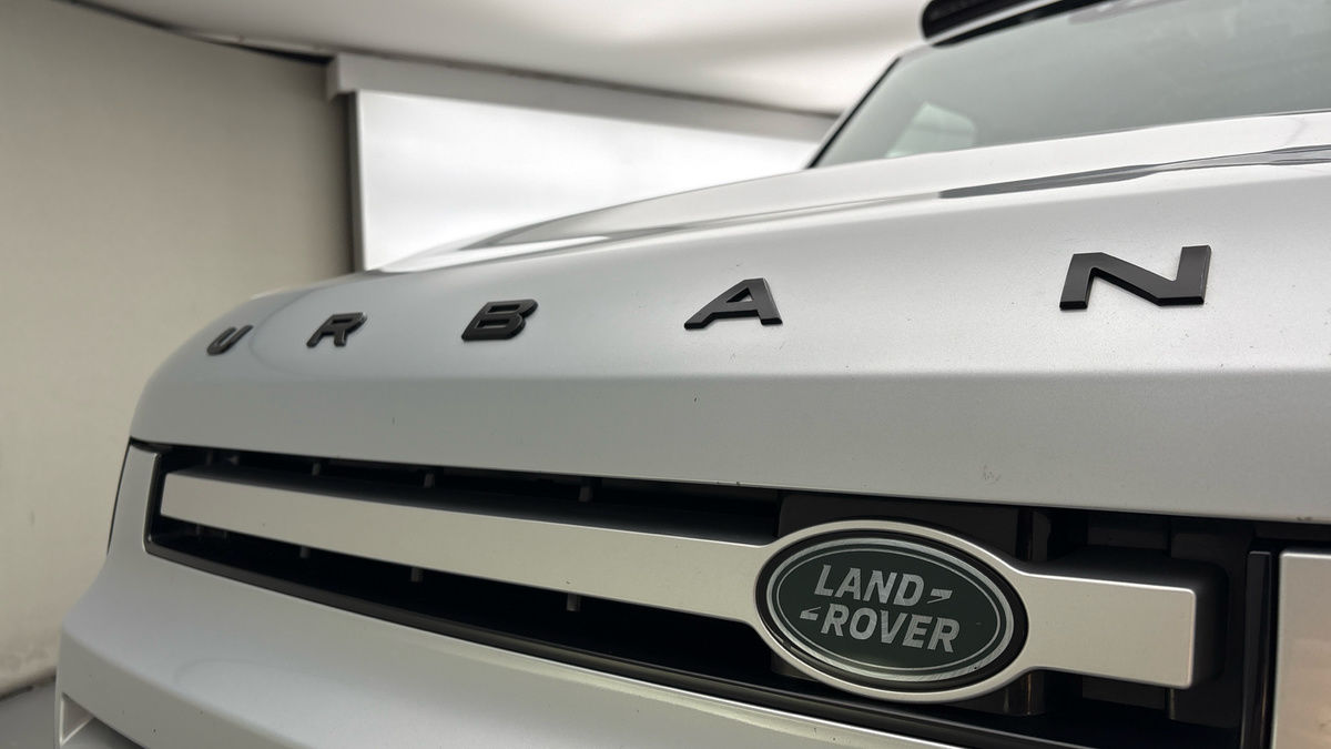 Land Rover Defender 110 Urban Image 24