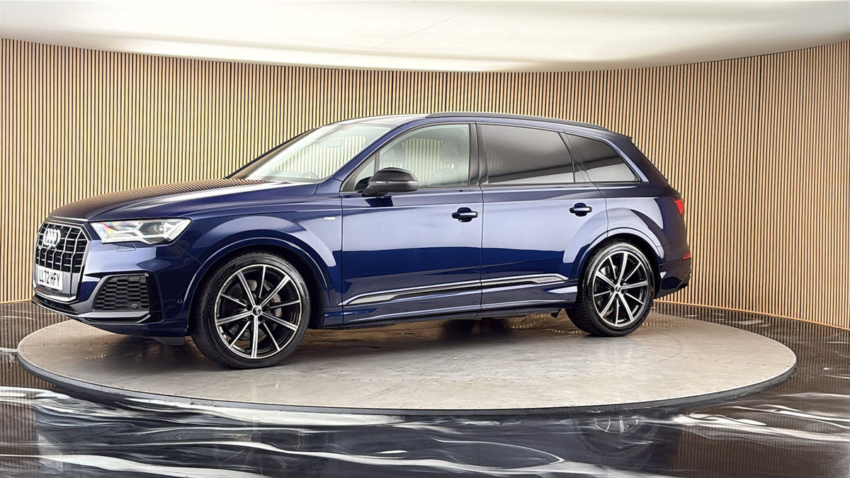 More views of Audi Q7