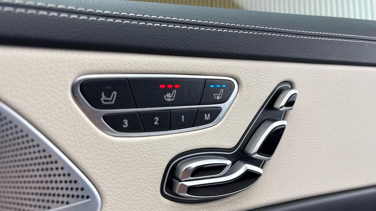 Mercedes-Benz S Class Image 26