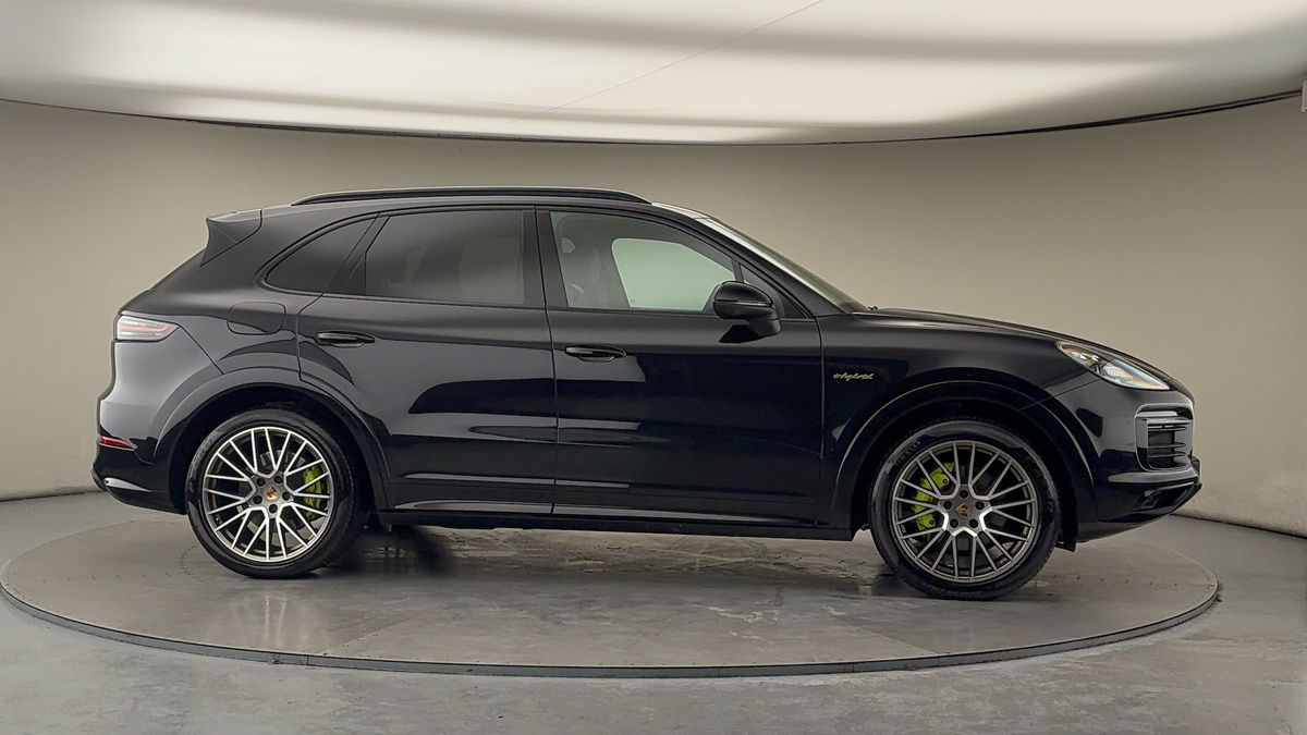 More views of Porsche Cayenne