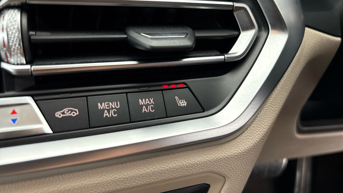 BMW 3 Series Image 34