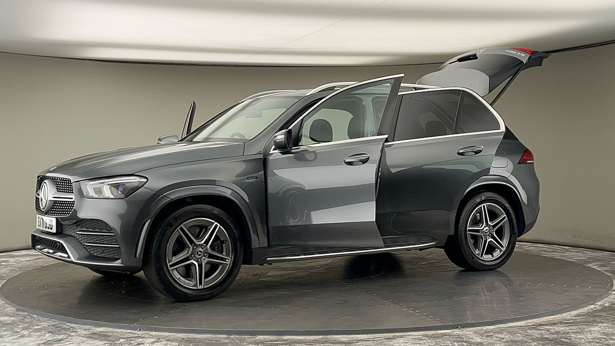 More views of Mercedes-Benz GLE