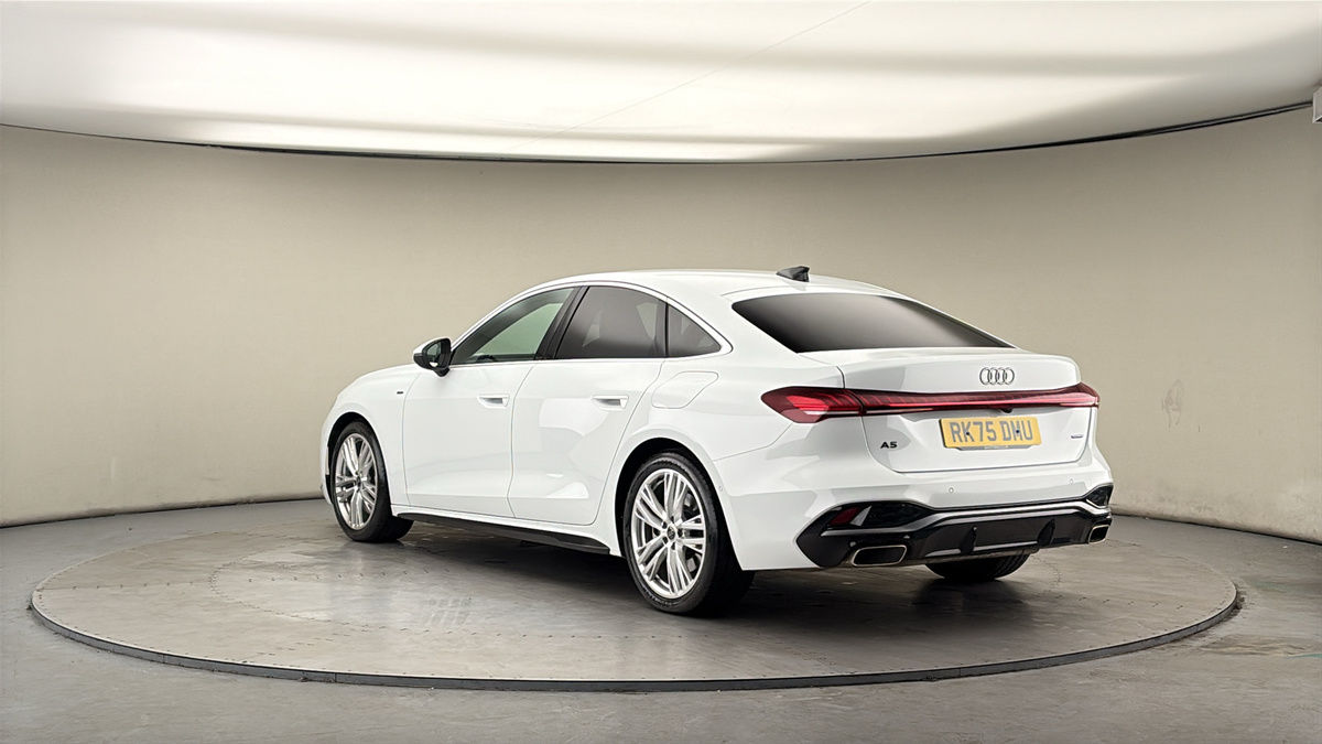 Audi A5 Image 2