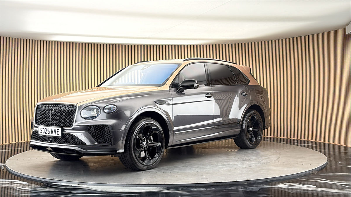 Bentley Bentayga Image 20