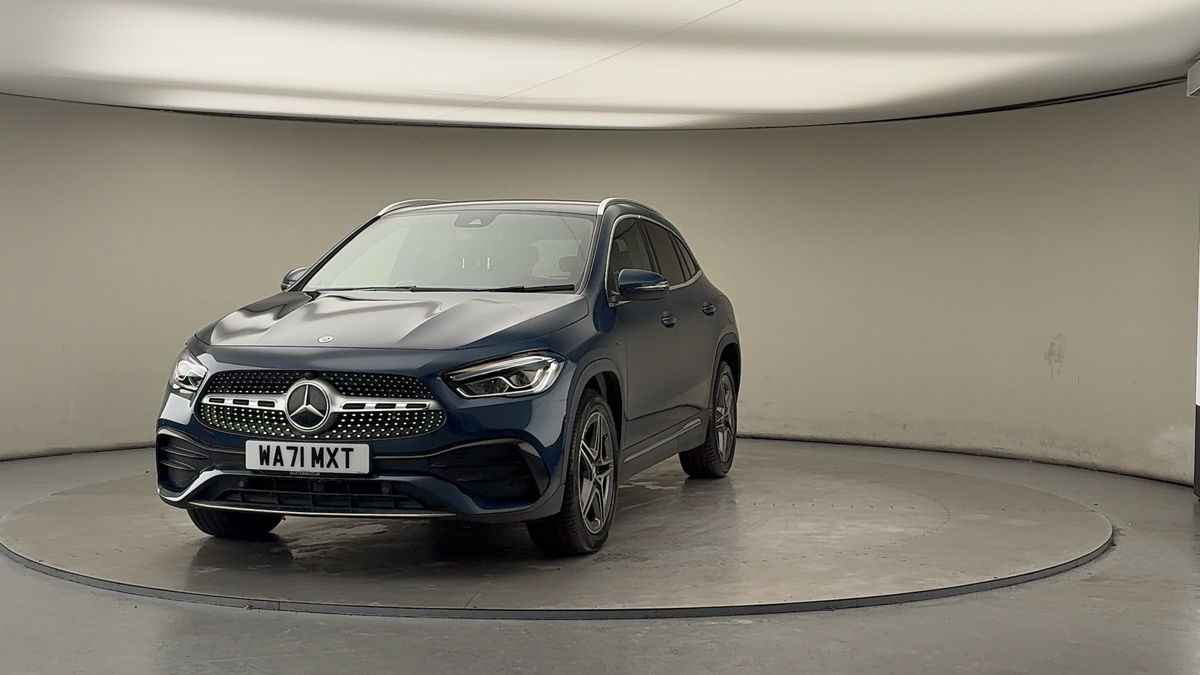 More views of Mercedes-Benz GLA