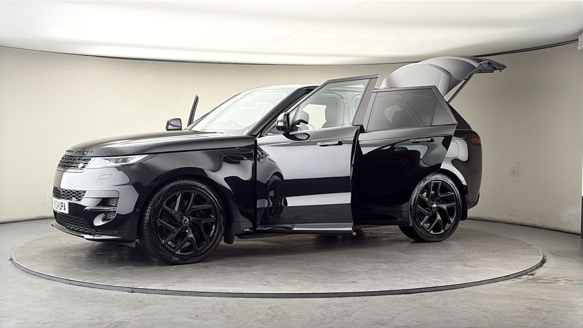 More views of Land Rover Range Rover Sport